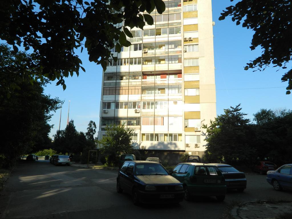 Happy Vacation 2 Apartment Varna Ngoại thất bức ảnh