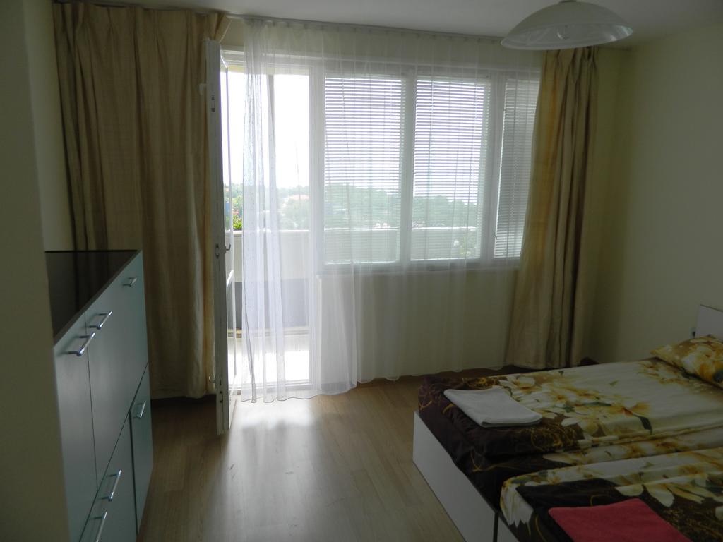 Happy Vacation 2 Apartment Varna Ngoại thất bức ảnh