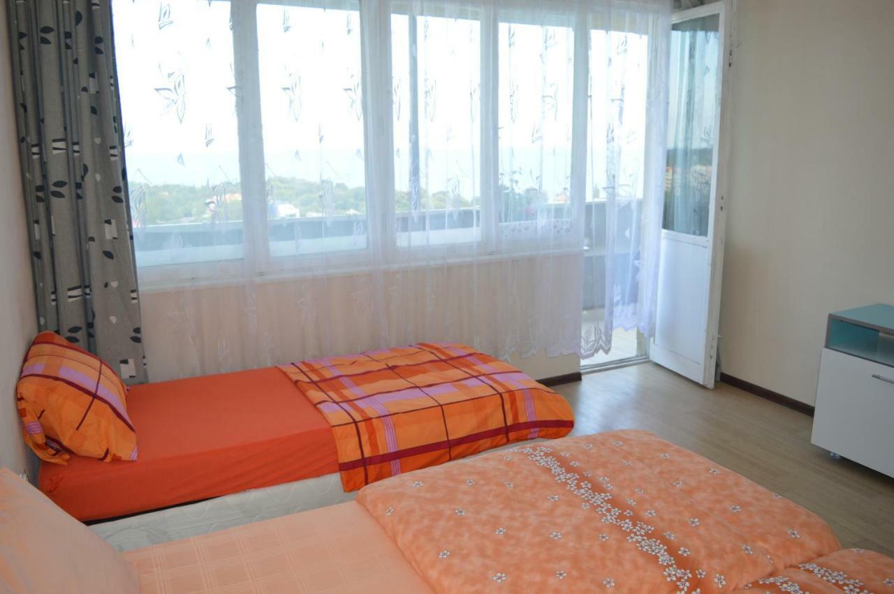 Happy Vacation 2 Apartment Varna Ngoại thất bức ảnh